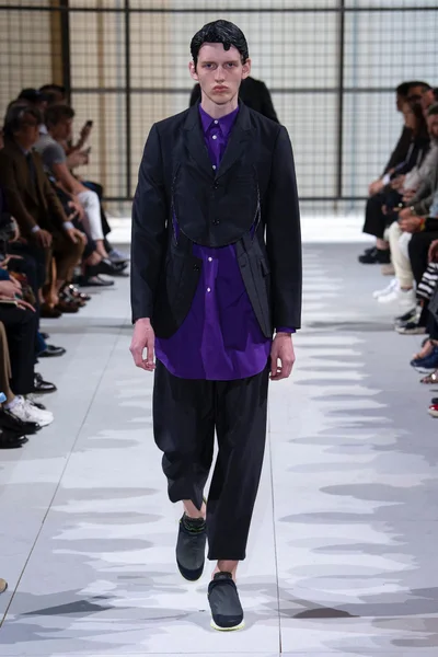 Look 14